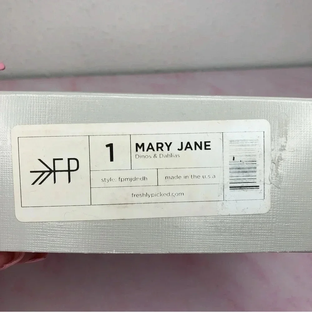 Freshly Picked Mary‎ Jane Dinos & Dahlias size 1 infant Rare Discontinued Style